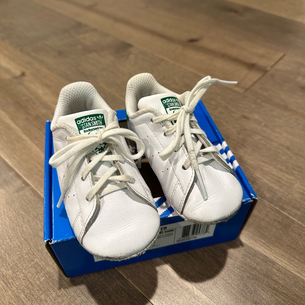 Adidas Stan Smith Crib Shoes Size 4K